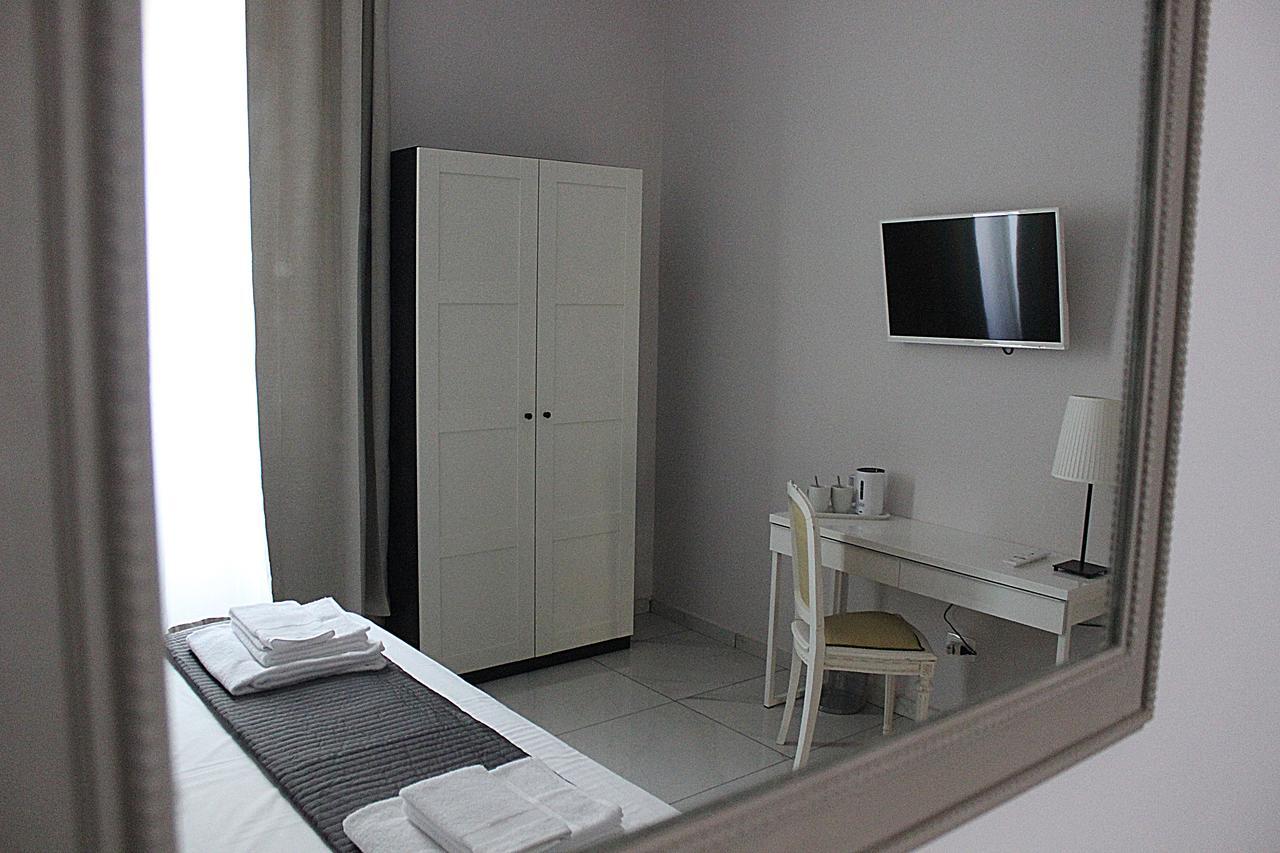 Dimora Degli Artisti - Charm Rooms Florence Luaran gambar